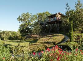 Zdjęcie hotelu: Le Domaine des Prés Verts Suites & Chambres avec Jacuzzi Privatif