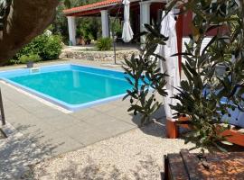 Villa D`Amante, hotel in Klis