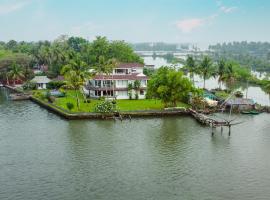 Hotel fotoğraf: BluSalzz Manor - Water's Edge, Kochi - Kerala