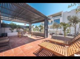 Hotel Foto: Adelos Villa With Rooftop Garden In Elliniko