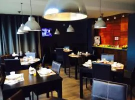 敦刻尔克法斯特酒店