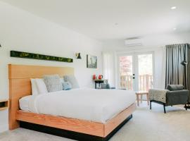 Pluvio restaurant and rooms, hotel in Ucluelet