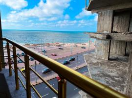 Zdjęcie hotelu: SPACIOUS 3BED APT BEACH FRONT VIEW OF ALEXANDRIA