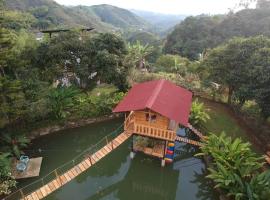 A picture of the hotel: Aventura Treehouse Glamping