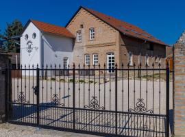 Magtár Villa, hotel in Bóly
