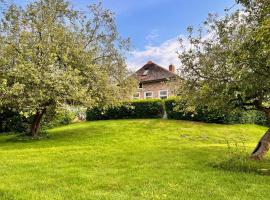 Fotos de Hotel: Oud - Wonen op een Terp