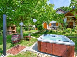 Hotel foto: Pet Friendly Home In Jalzabet With Jacuzzi