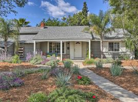 Фотография гостиницы: Whimsical Sacramento Home with Garden and Patio!