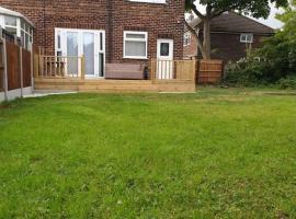 Hotel Photo: Cheerful 3 bedroom house with spacious garden