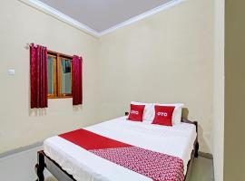 Фотография гостиницы: OYO 91353 Hotel Surya Andesa