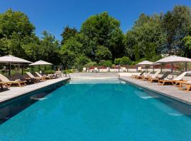 Résidence la Réserve Genève Ferney Voltaire, hotel in Ferney-Voltaire