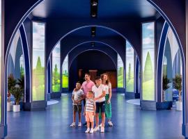 Grand Magic Hotel Marne La Vallée, hotel in Magny-le-Hongre