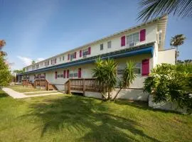 Captain's Table Hotel by Everglades Adventures