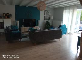 Hotel foto: Chambre dans charmante maison à Cusset