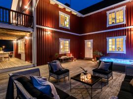 Hotel Photo: Charming Villa at Askersund Golf Resort