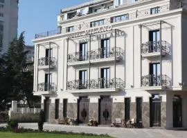 Milano Hotel, hotel di Burgas