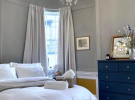 होटल की एक तस्वीर: Exclusive Georgian apartment in centre of Bath