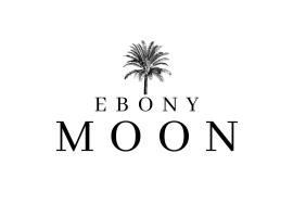 A picture of the hotel: Ebony Moon