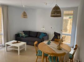 Hotel Photo: Topitos Apartment Casc Antic