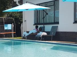 מלון צילום: The Royal Princess B&B on Malibongwe Drive