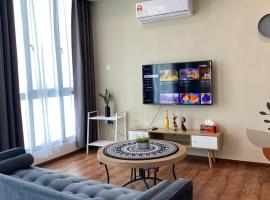 #1.3 Cozy 7Pax Large Beds 2B1R Vivacity Kuching Jazz Suites, hotel in Kuching