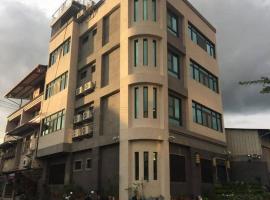 雅如小築電梯民宿, Hotel in Puli