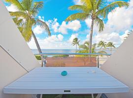 Deja Blue - Comfortable Beachfront condo, hotel v destinaci Marigot
