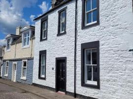 A picture of the hotel: Character cottage , recently refurbished in Moffat