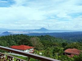 Splendido Tagaytay Taal Lake Staycation Free Parking Netflix No Free Pool No Pet Contact to Confirm, hotel in Tagaytay