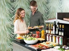 Three Corners Downtown Hotel