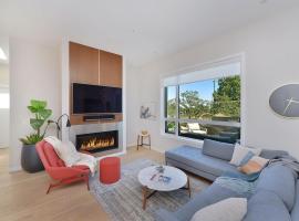 Hotel Photo: Oak Bay Executive Penthouse