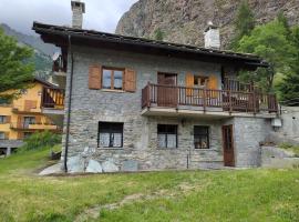 A picture of the hotel: Maison Vallet CIR VDA-VALTOURNENCHE n 0023