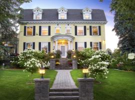 A picture of the hotel: A G Thomson House Duluth Bed and Breakfast