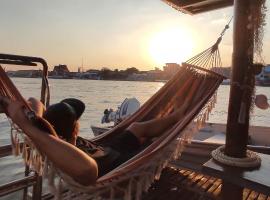 Ξενοδοχείο φωτογραφία: Sabai Sabai Liveaboard Bangkok