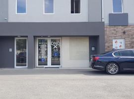 DND-X, hotel in Pančevo