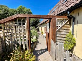 A picture of the hotel: Mendip Cottage