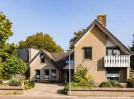 A picture of the hotel: Bij de oude dijk