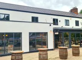 The Waterside Bar, Rooms & Restaurant