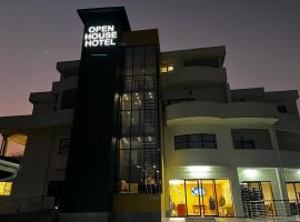 รูปภาพของโรงแรม: Open House Hotel