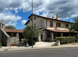 Hotel Photo: Gran Osteria Tre Noci