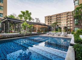Rain Condo @ Cha Am-Huahin, Pool Access from room, hotel in Ban Bo Talung