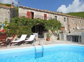 호텔 사진: Holiday house with a swimming pool Smokvica, Korcula - 9297