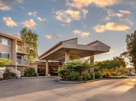 Фотографія готелю: Best Western Plus Garden Court Inn