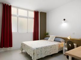 A picture of the hotel: Estudio Massimo 7d