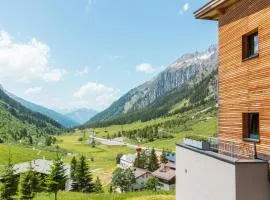 Mondschein Hotel & Chalet Ski-In Ski-Out Luxus am Arlberg