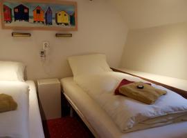 Gambaran Hotel: Botel Liza Marleen