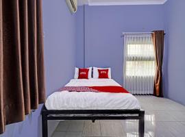 Hotel Photo: OYO Life 91592 Aaliya Guest House Syariah