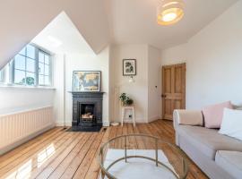 Hotel foto: Pass the Keys Victorian Flat A Stones Throw From Hampton Court