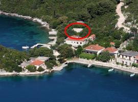 Apartments by the sea Prozurska Luka, Mljet - 617, hotel in Maranovići