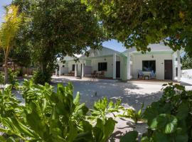 מלון צילום: Clouds Beach Retreat Laamu Gan